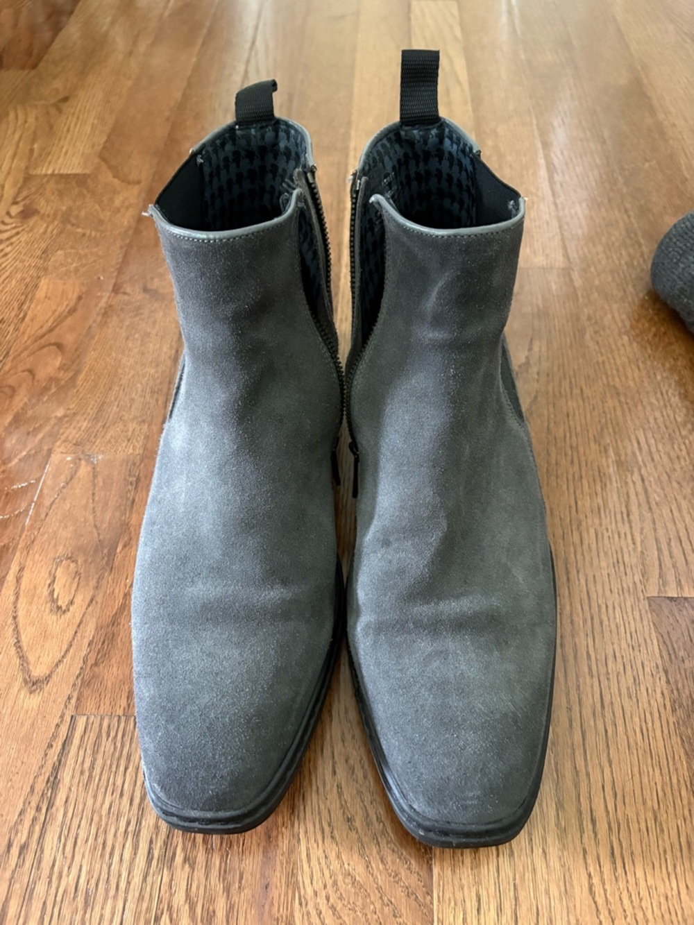 Karl Lagerfeld Men's Gray Suede Chelsea Boots